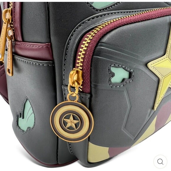 Loungefly captain America Zombie glow in the dark - Picture 5 of 6